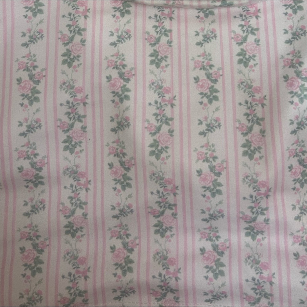 Altar’d State Floral Athletic Top - Picture 2 of 4